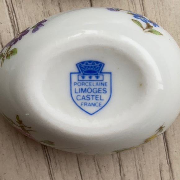 Limoges porcelain egg trinket dish - Picture 2 of 11